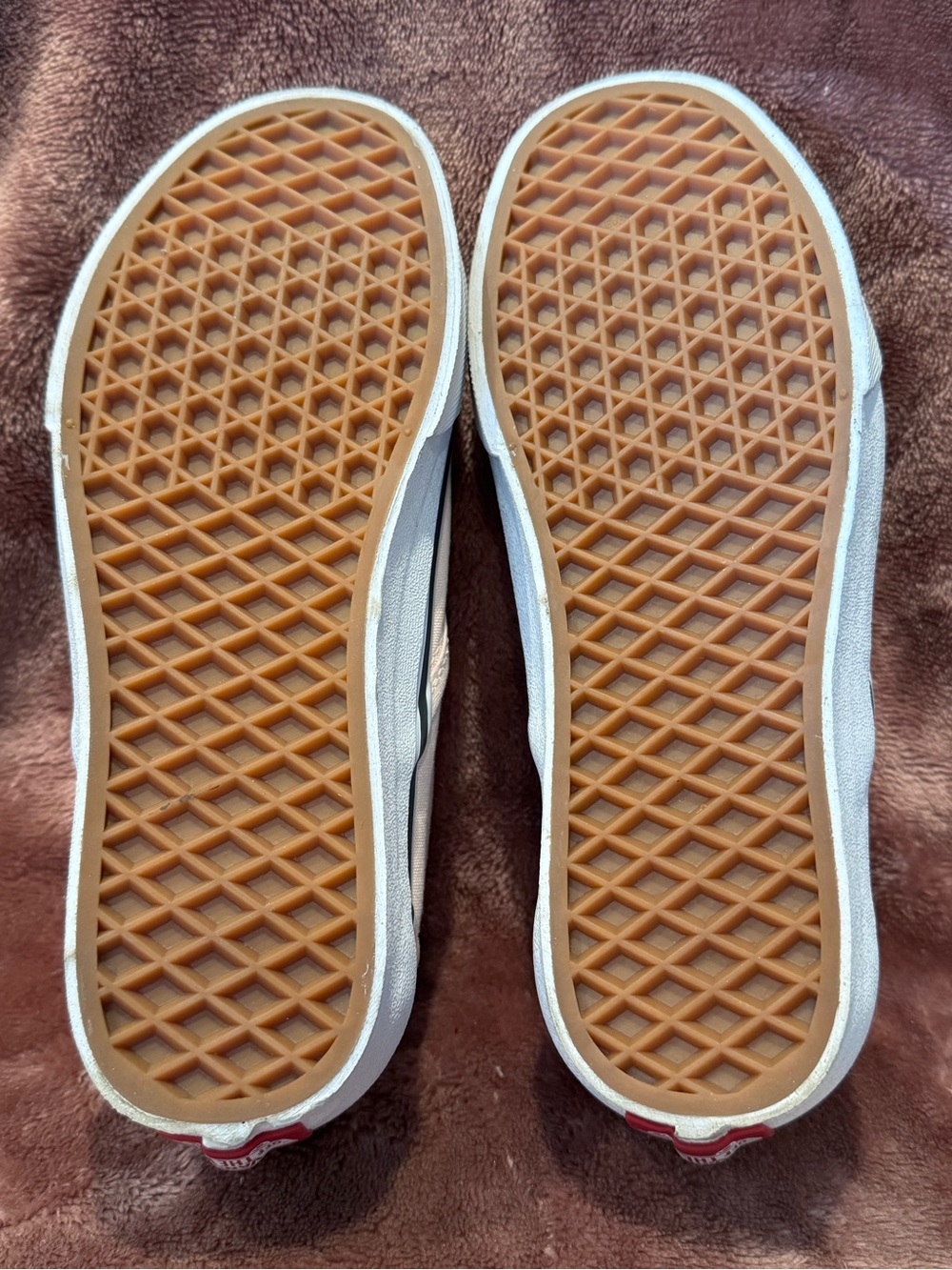 NWOT  2017 Limited Edition Vans x Peanuts Slip-on - Size 6.5 (W) / 5.0 (M) - Picture 7 of 7